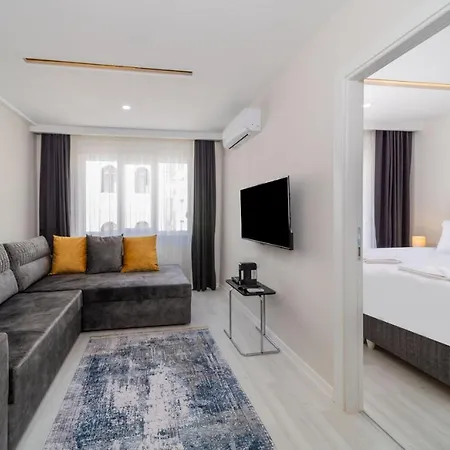 Lovely Apartment With Central Location Walking Distance To Beach In Muratpasa, Antalya